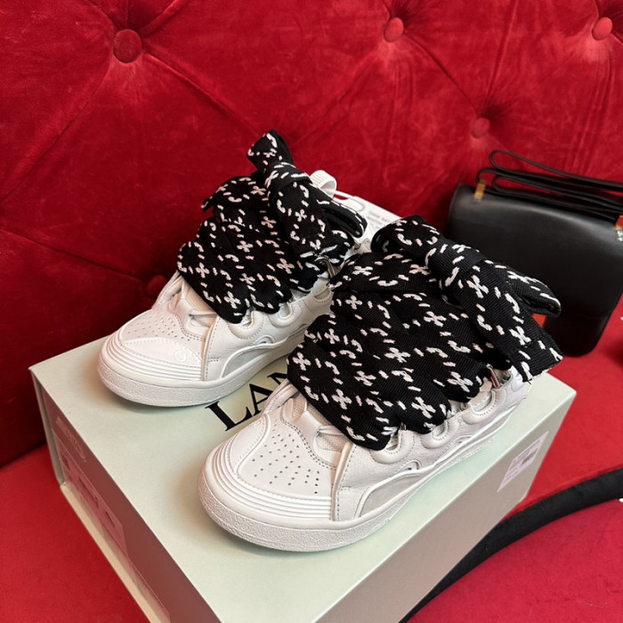 Lanu1n curb sneakers