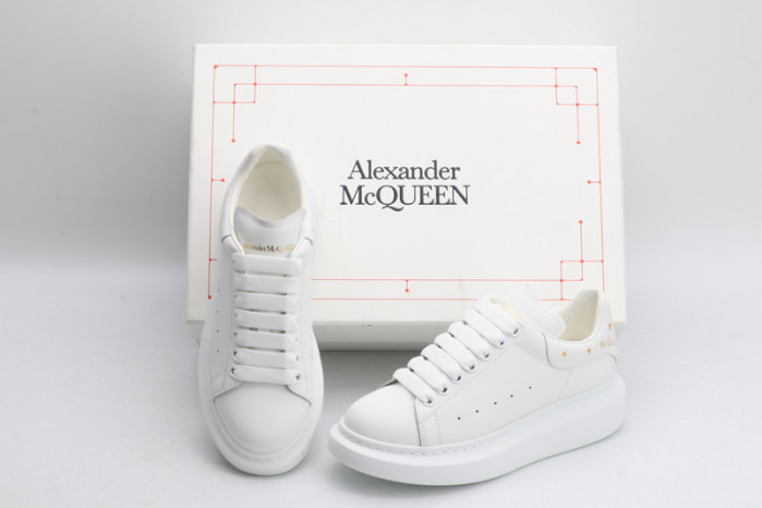 A1exa*der Mcqv*en OVERSIZED