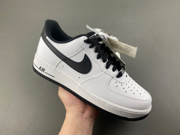 Nike Air Force 1 Low 